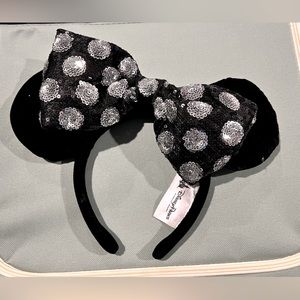 Genuine Disney ears. Excellent condition. One size fits all.